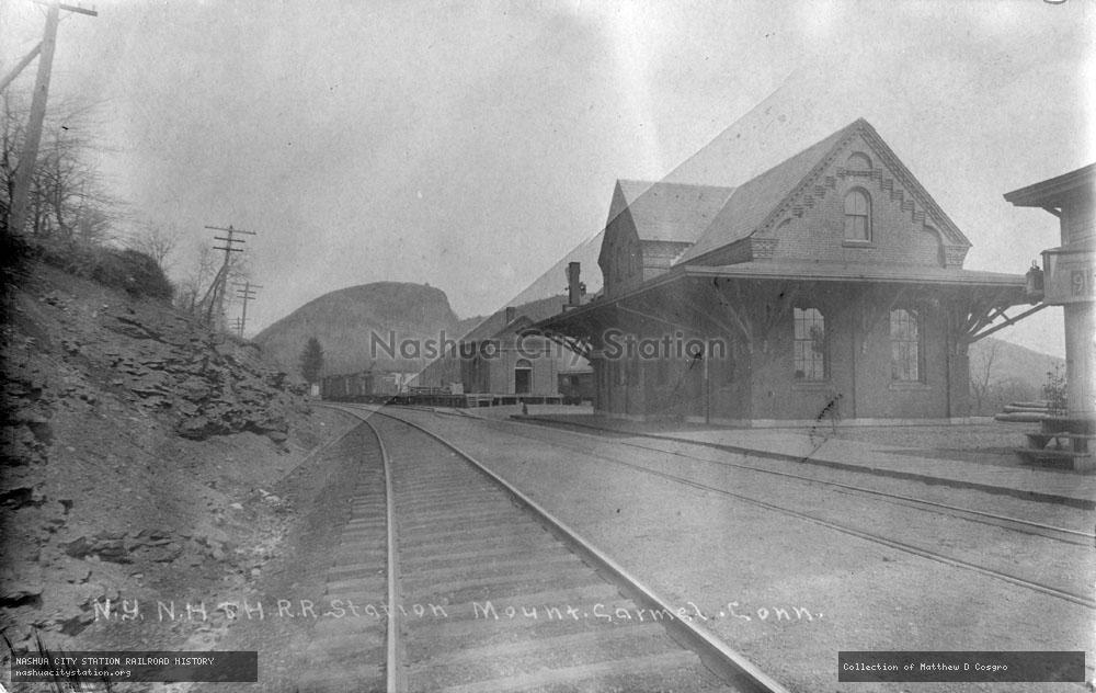 Postcard: New York, New Haven & Hartford Railroad Station, Mount Carmel, Connecticut